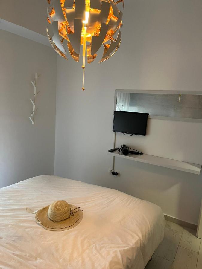 Holiday Apartment Glyfada Aten Exteriör bild